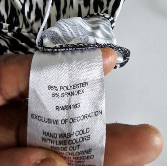 Calvin Klein Womens Zebra Print 3/4 Sleeves Blouse Sz Large Black White - Picture 6 of 9